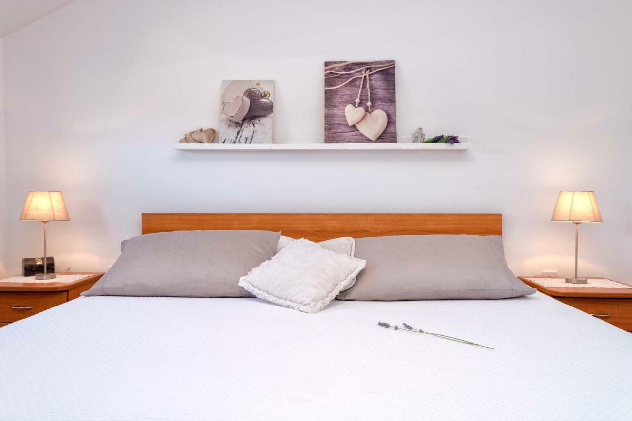 Anchor Apartments สตารีกราด ภายนอก รูปภาพ